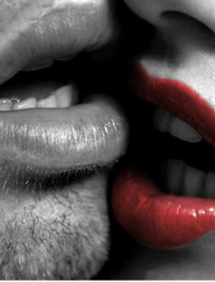 kiss.jpg image