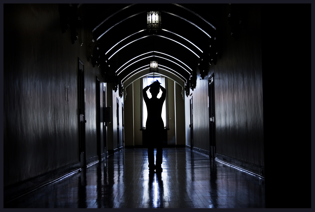Erin_Hallway_by_fratguysnotedge